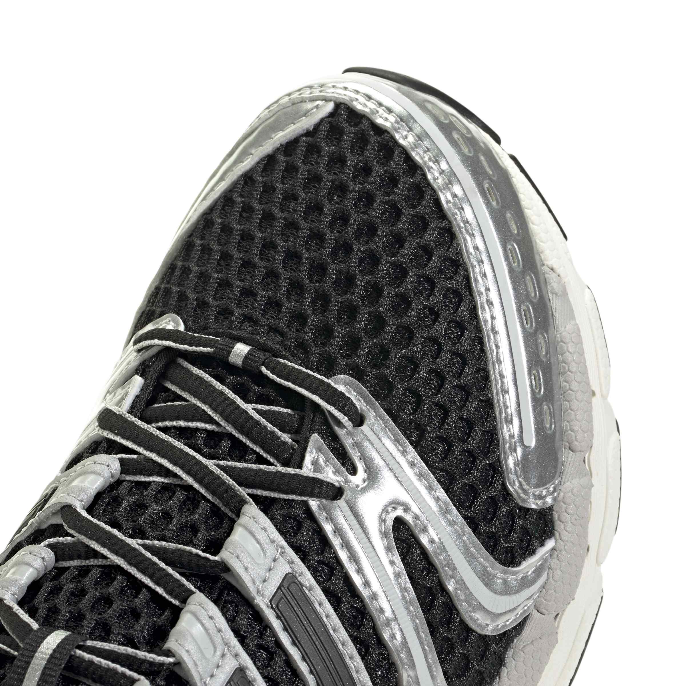 ADISTAR CONTROL 5 סניקרס