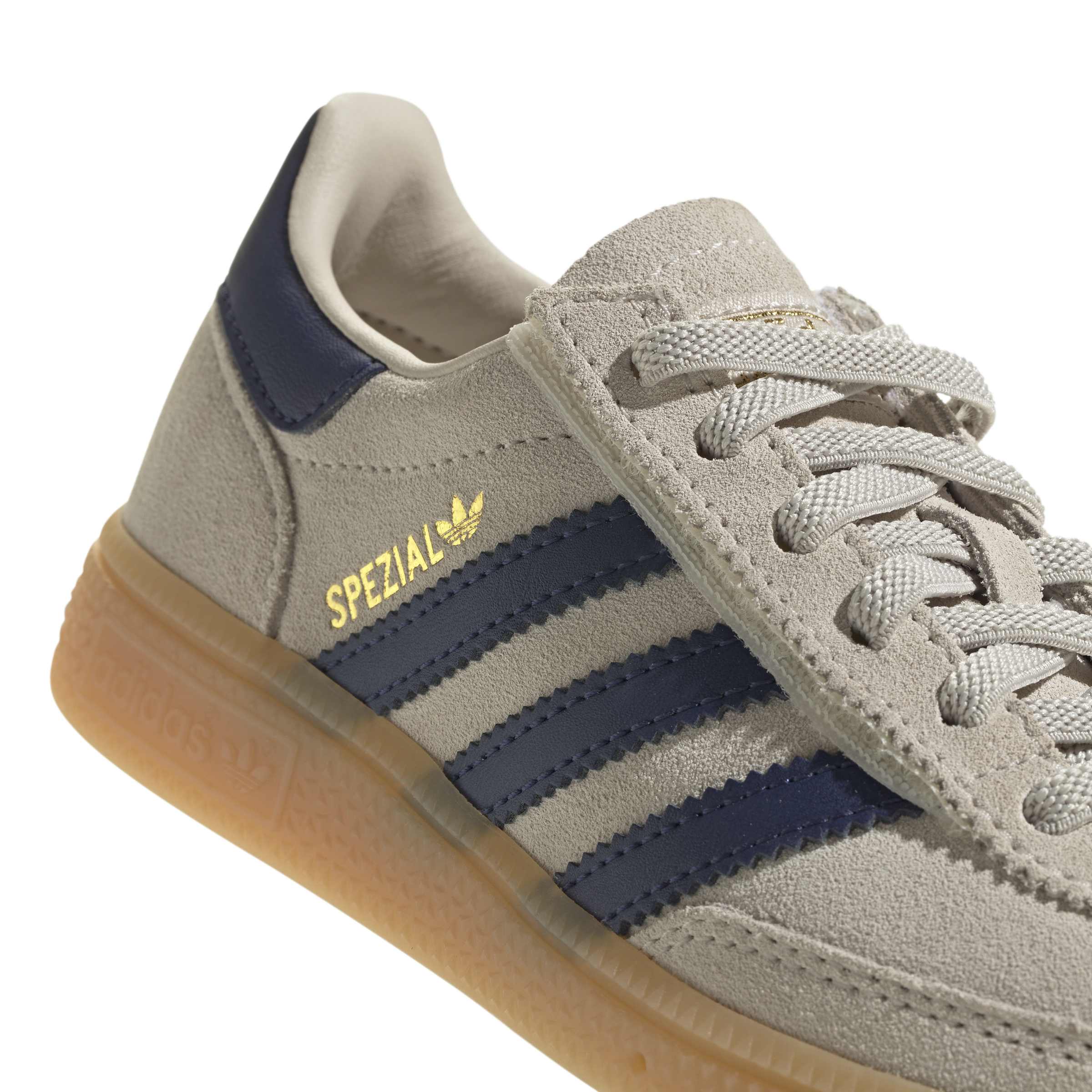 HANDBALL SPEZIAL סניקרס