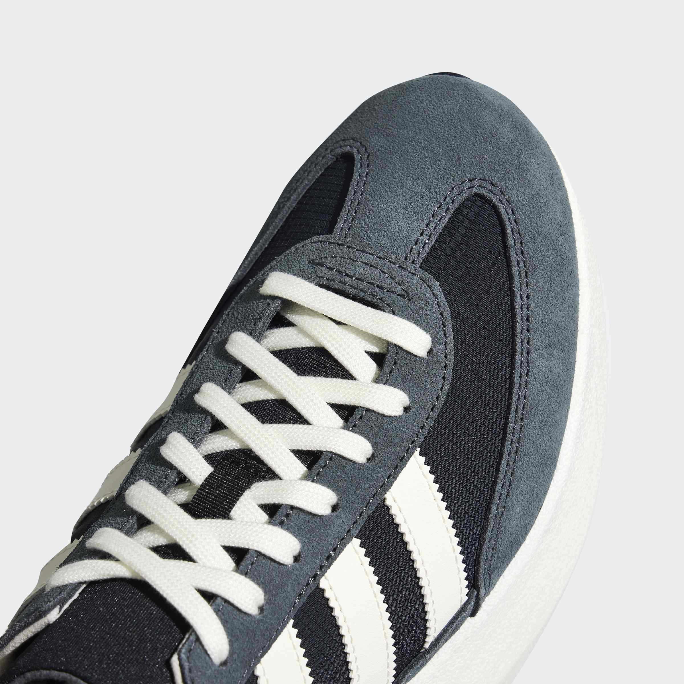 SL 72 PRO סניקרס