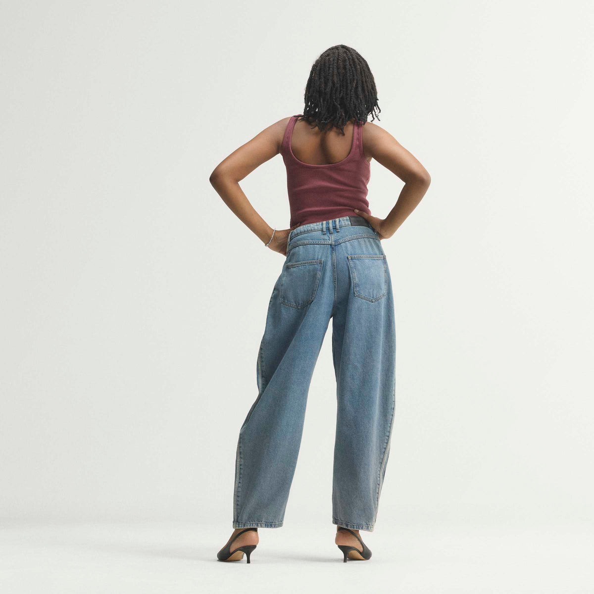 High Rise Barrel Leg Denim מכנס ארוך