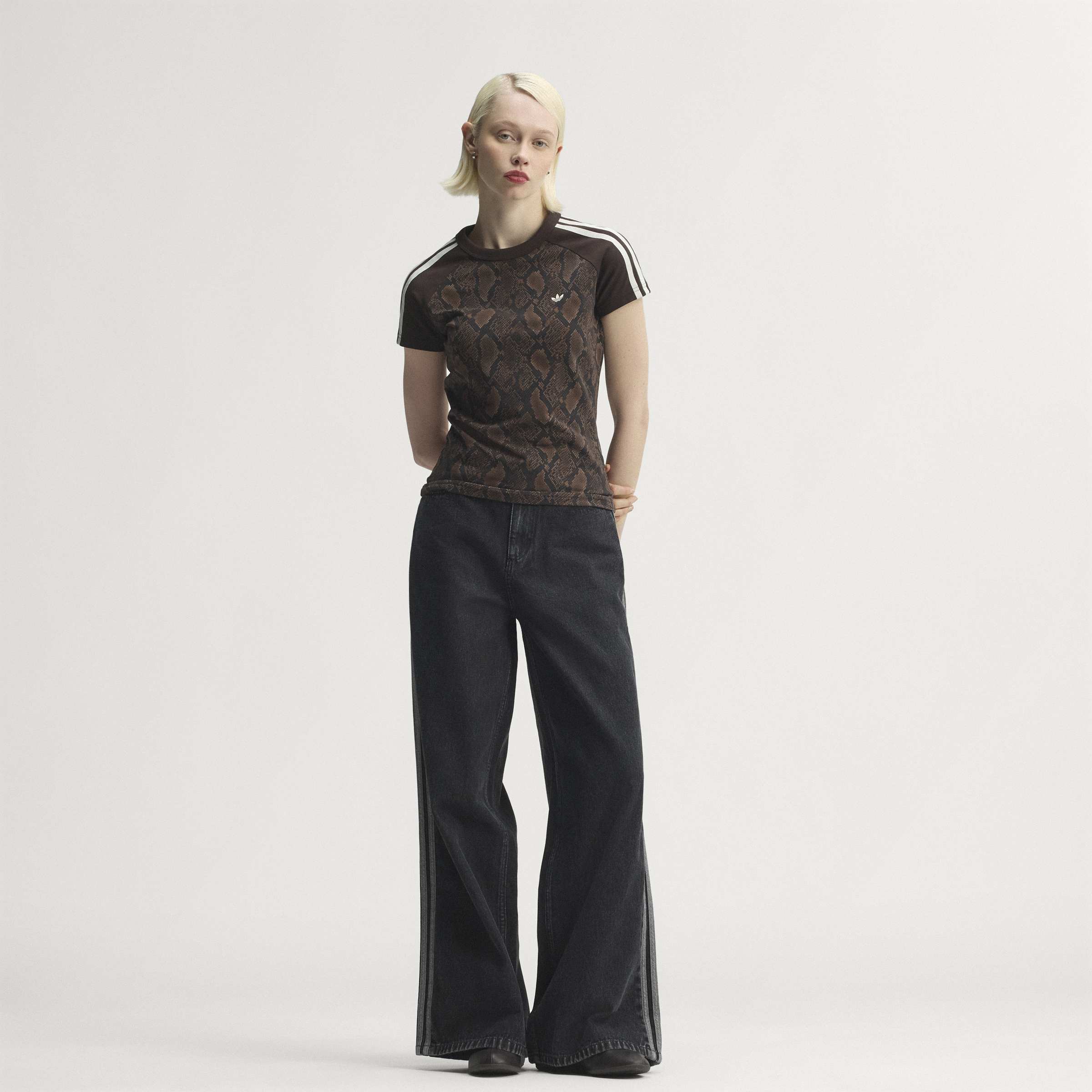 Snake Print Cali טישרט