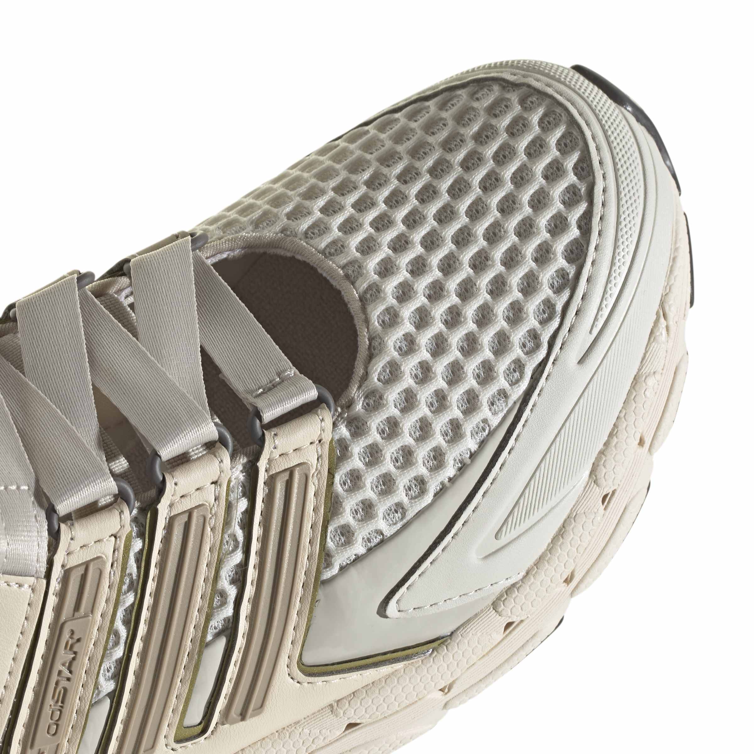 ADISTAR CONTROL 5 MJ סניקרס