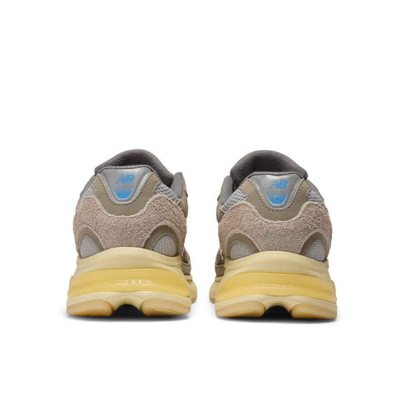 ABZORB 2010 סניקרס