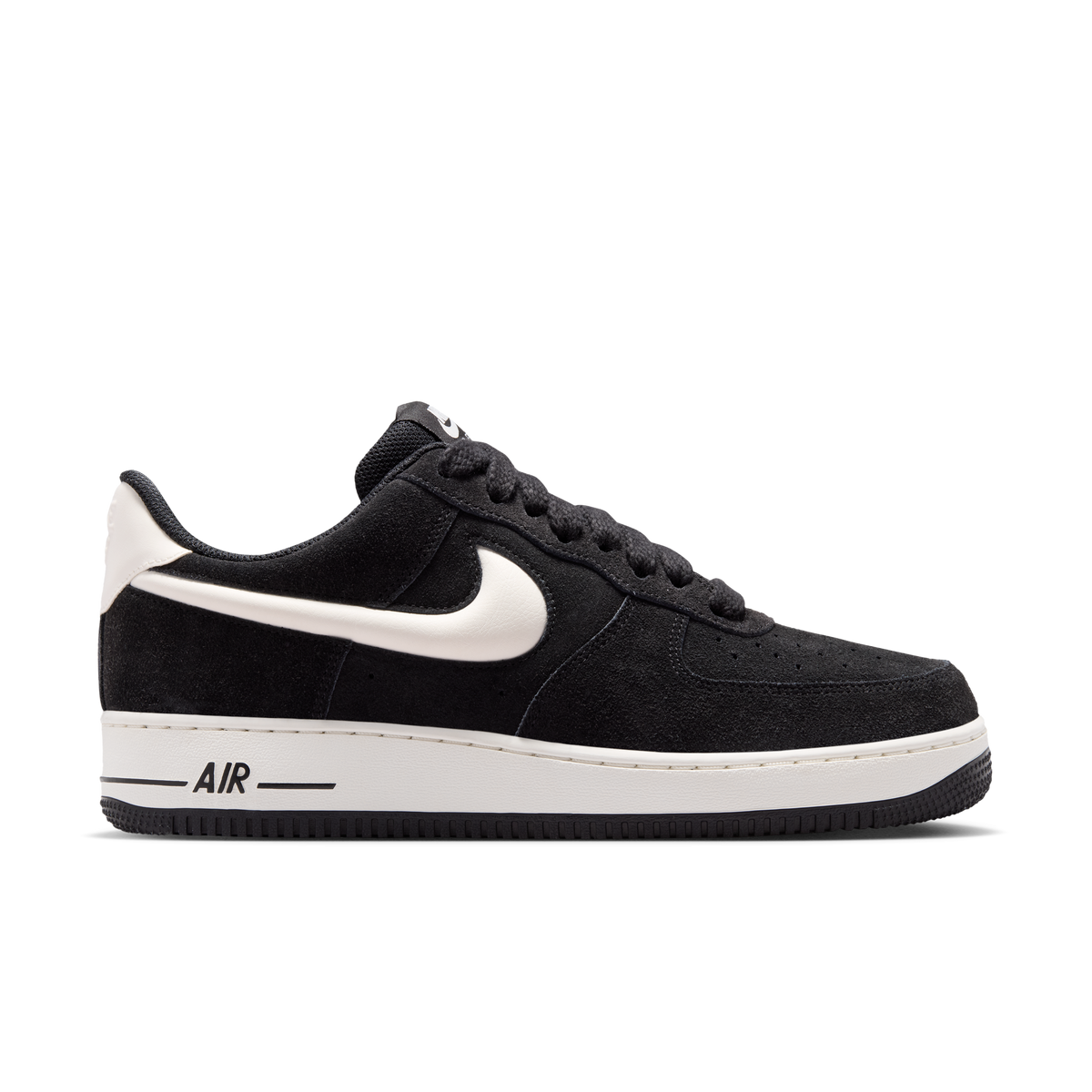Air Force 1 '07 LV8 סניקרס