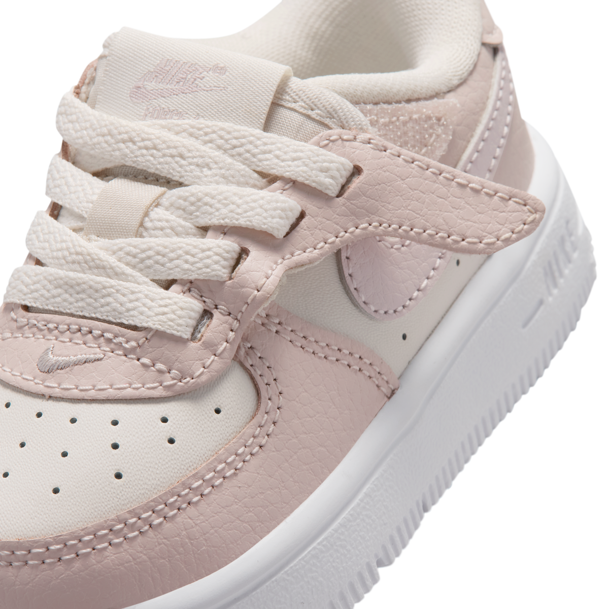 FORCE 1 LOW  סניקרס